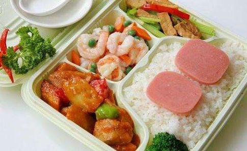 瓜友们吃午饭,瓜友们的美味午餐时光